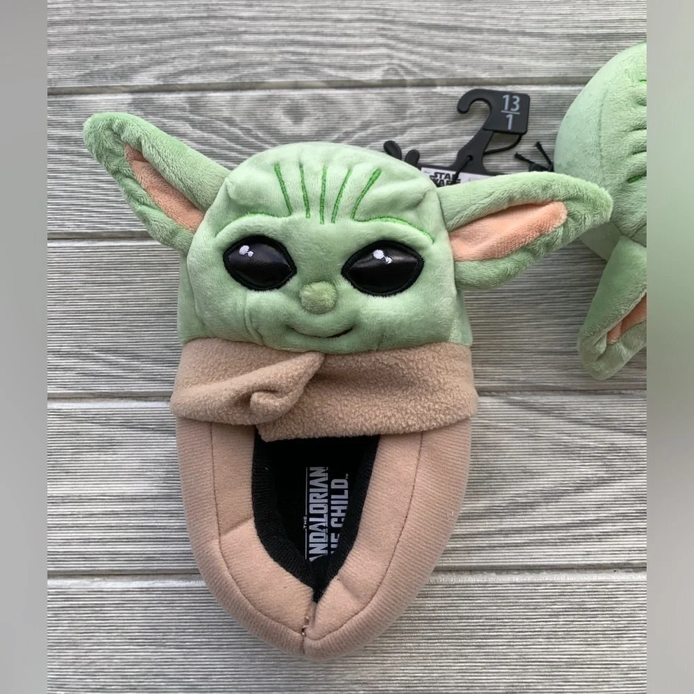 Star Wars The Mandalorian Grogu Youth Boy's Slippers
